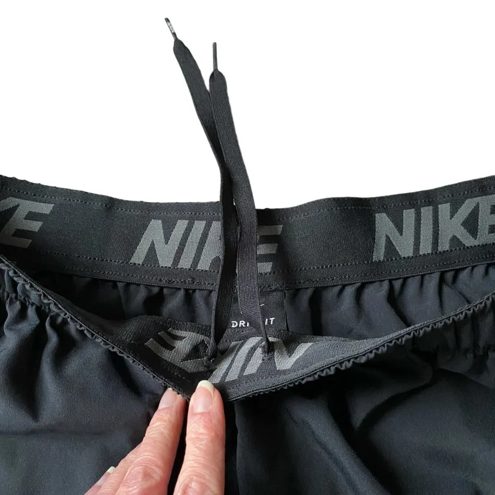 Nike Dri-Fit men's large black pull-on athletic shorts elastic drawstring waist - Picture 6 of 9